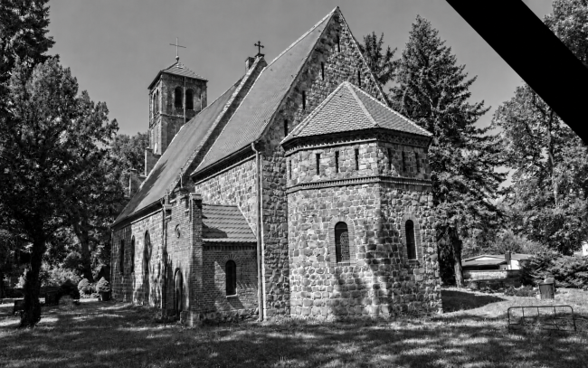 Kirche SW